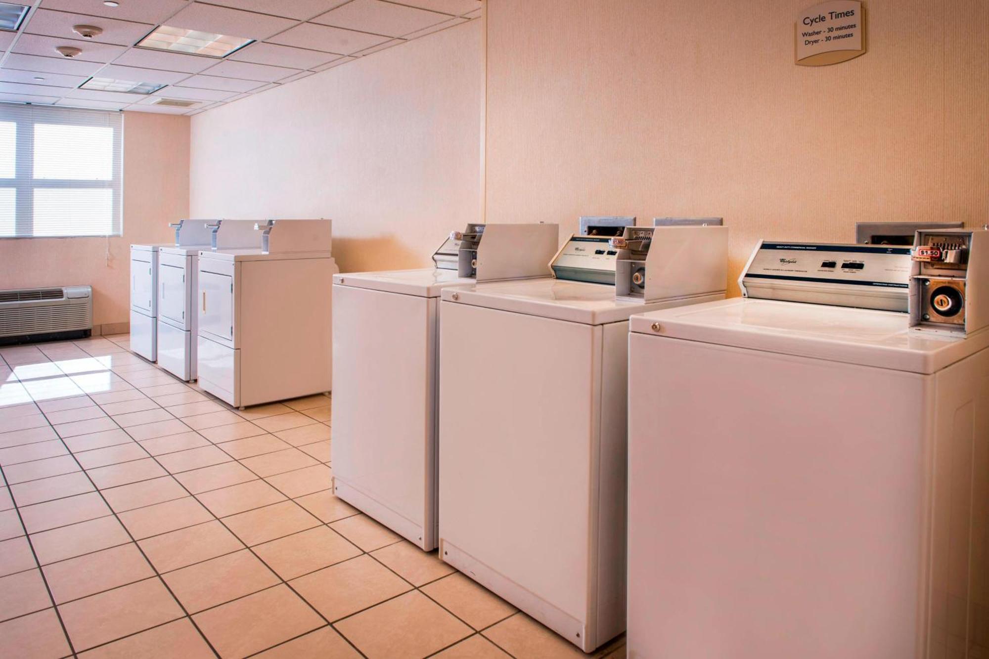 Fairfield Inn & Suites By Marriott Γουίλιαμσμπεργκ Ανέσεις φωτογραφία