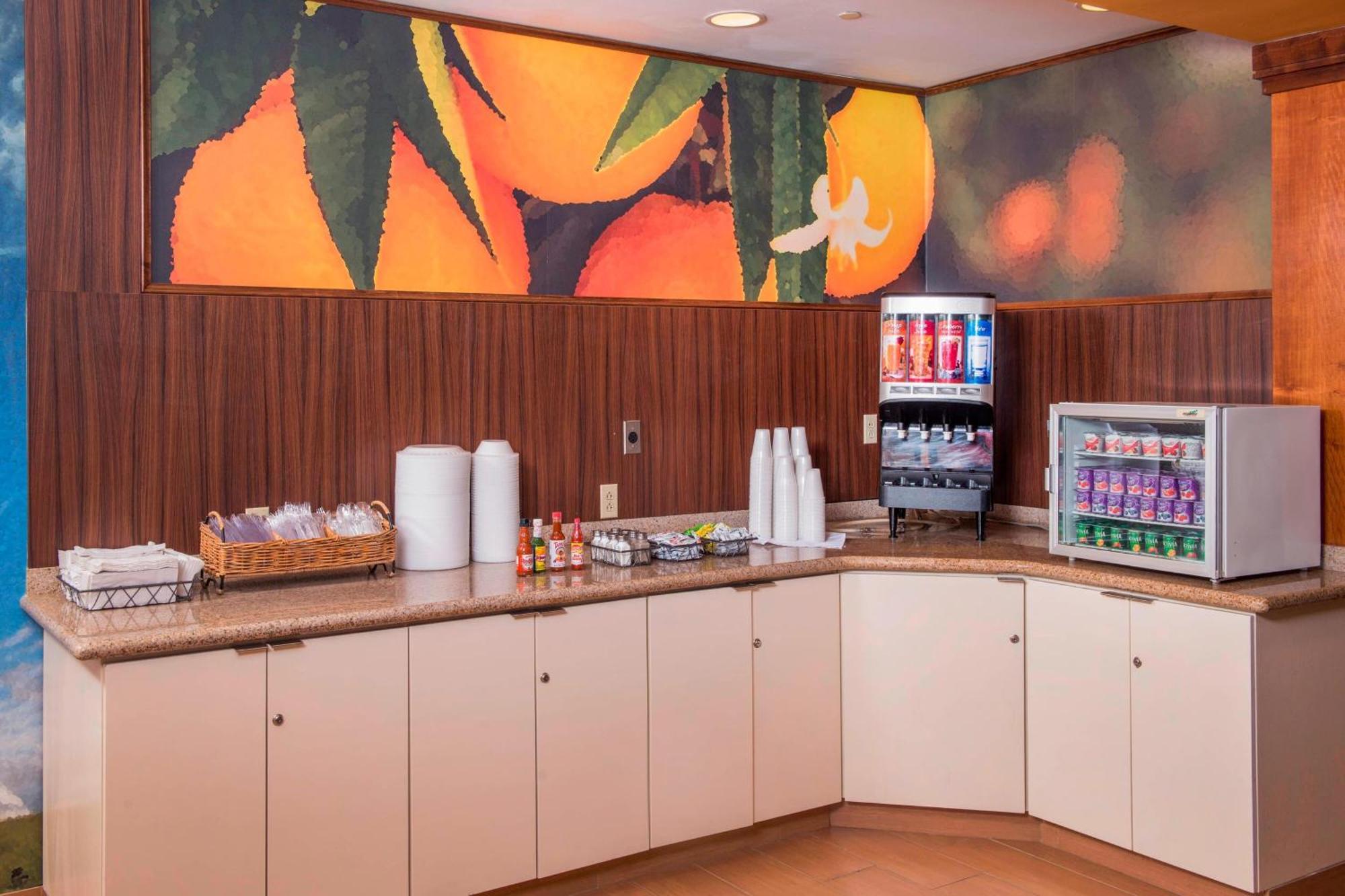 Fairfield Inn & Suites By Marriott Γουίλιαμσμπεργκ Εστιατόριο φωτογραφία