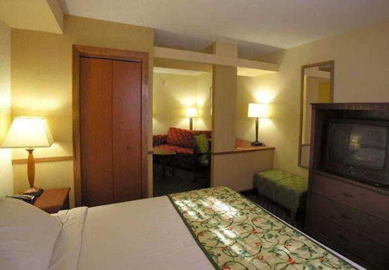 Fairfield Inn & Suites By Marriott Γουίλιαμσμπεργκ Εξωτερικό φωτογραφία