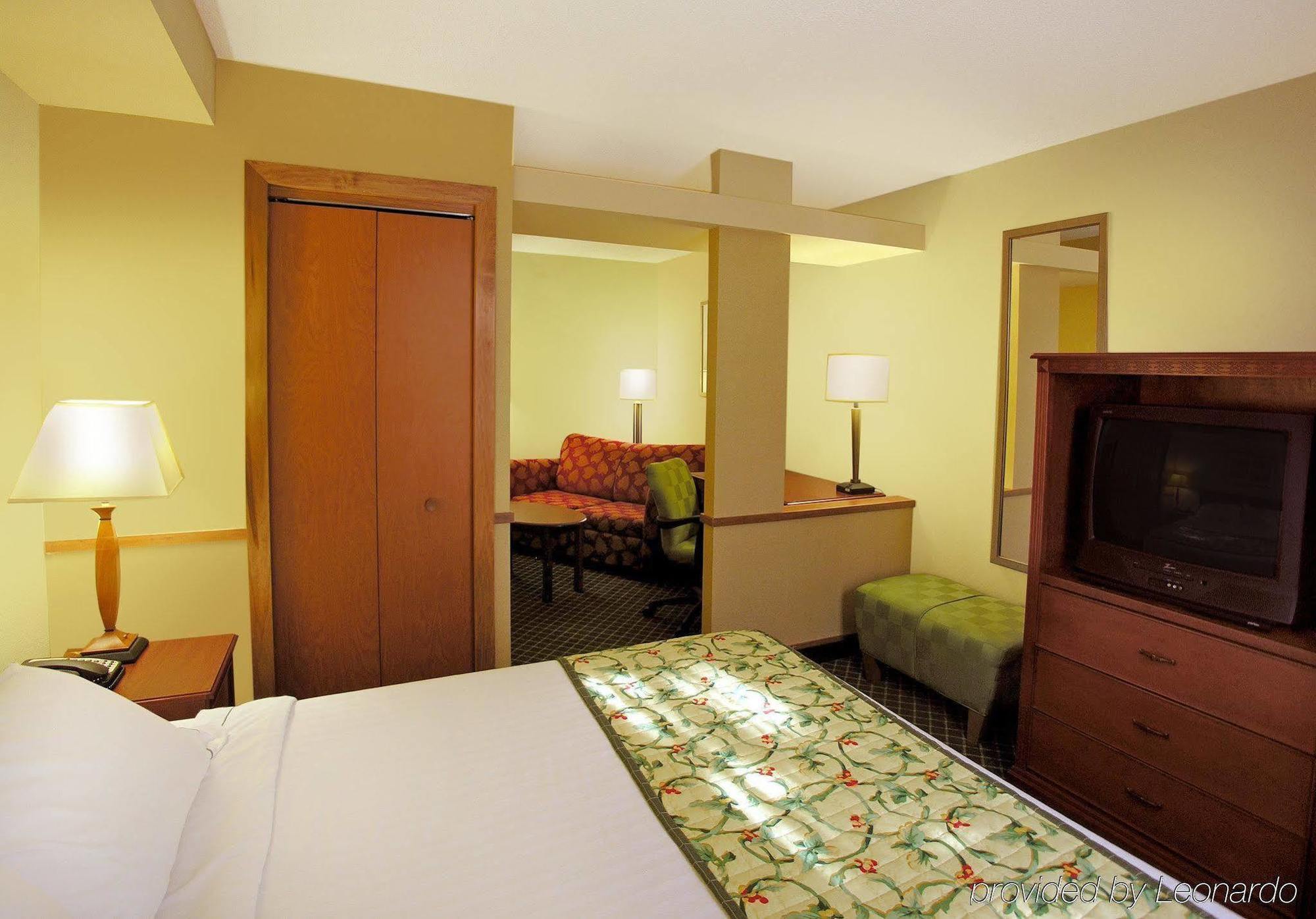 Fairfield Inn & Suites By Marriott Γουίλιαμσμπεργκ Εξωτερικό φωτογραφία