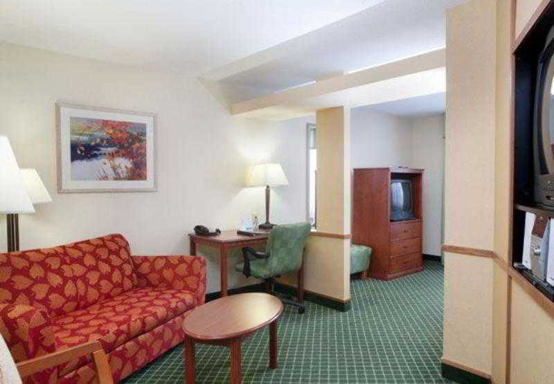 Fairfield Inn & Suites By Marriott Γουίλιαμσμπεργκ Εξωτερικό φωτογραφία